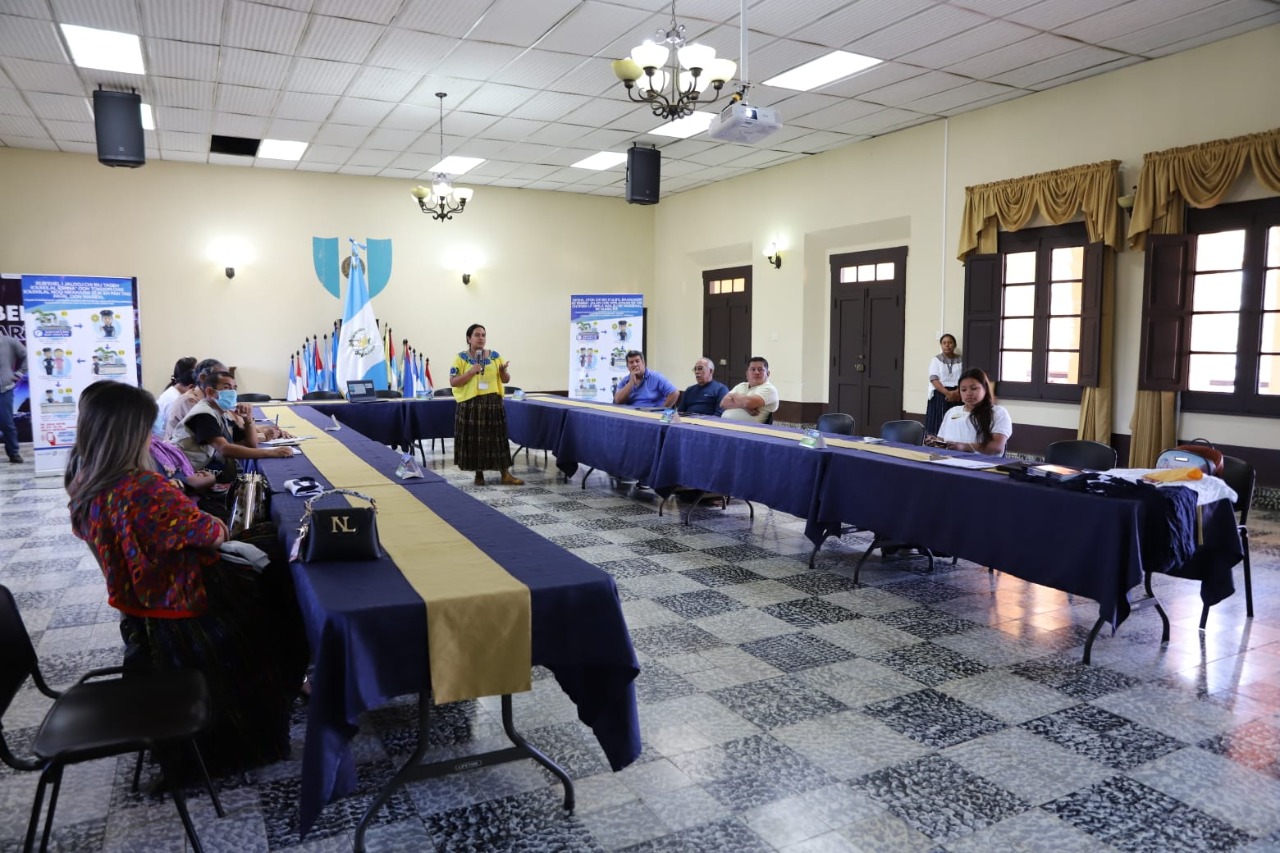 Capacitan a sector de turismo de Alta Verapaz sobre prevención de explotación sexual infantil