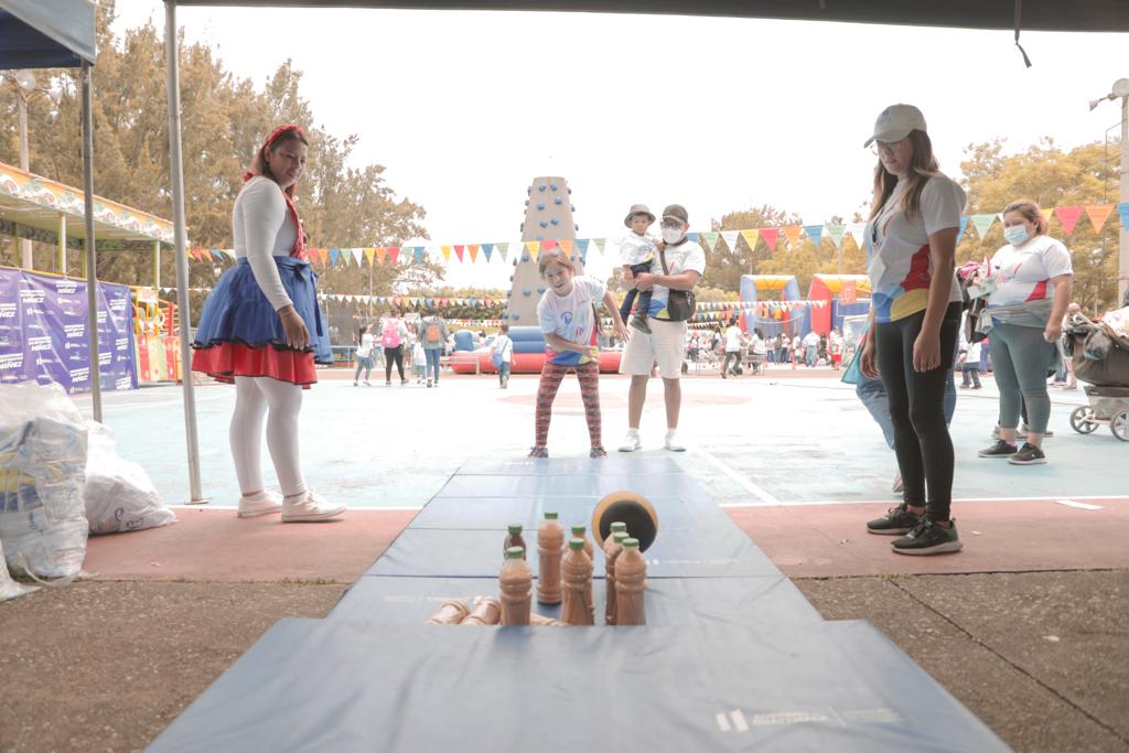 Celebran Día del Niño con actividades deportivas y recreativas