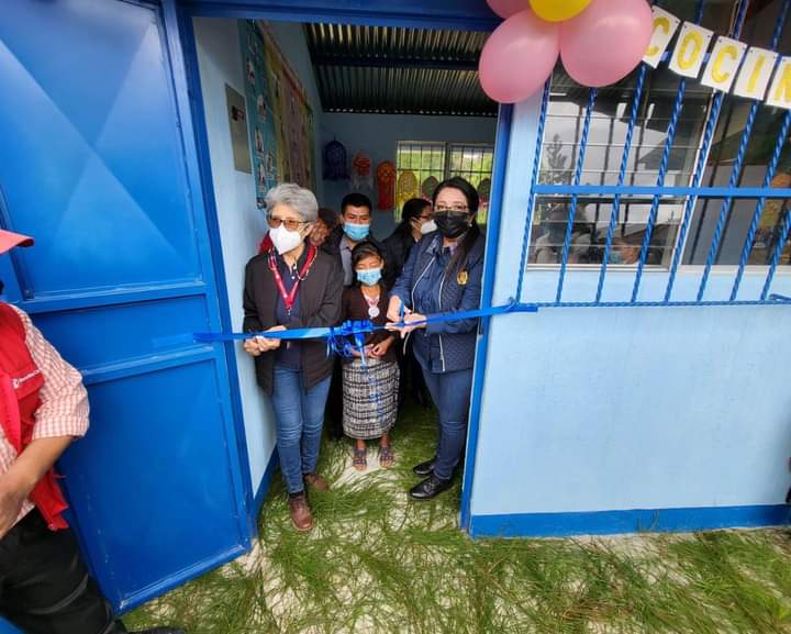 Entregan mejoras en centros educativos de municipios de Quiché