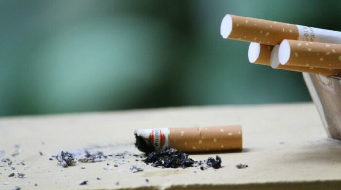 Proyecto busca combatir contaminación por colillas de cigarros en Costa Rica