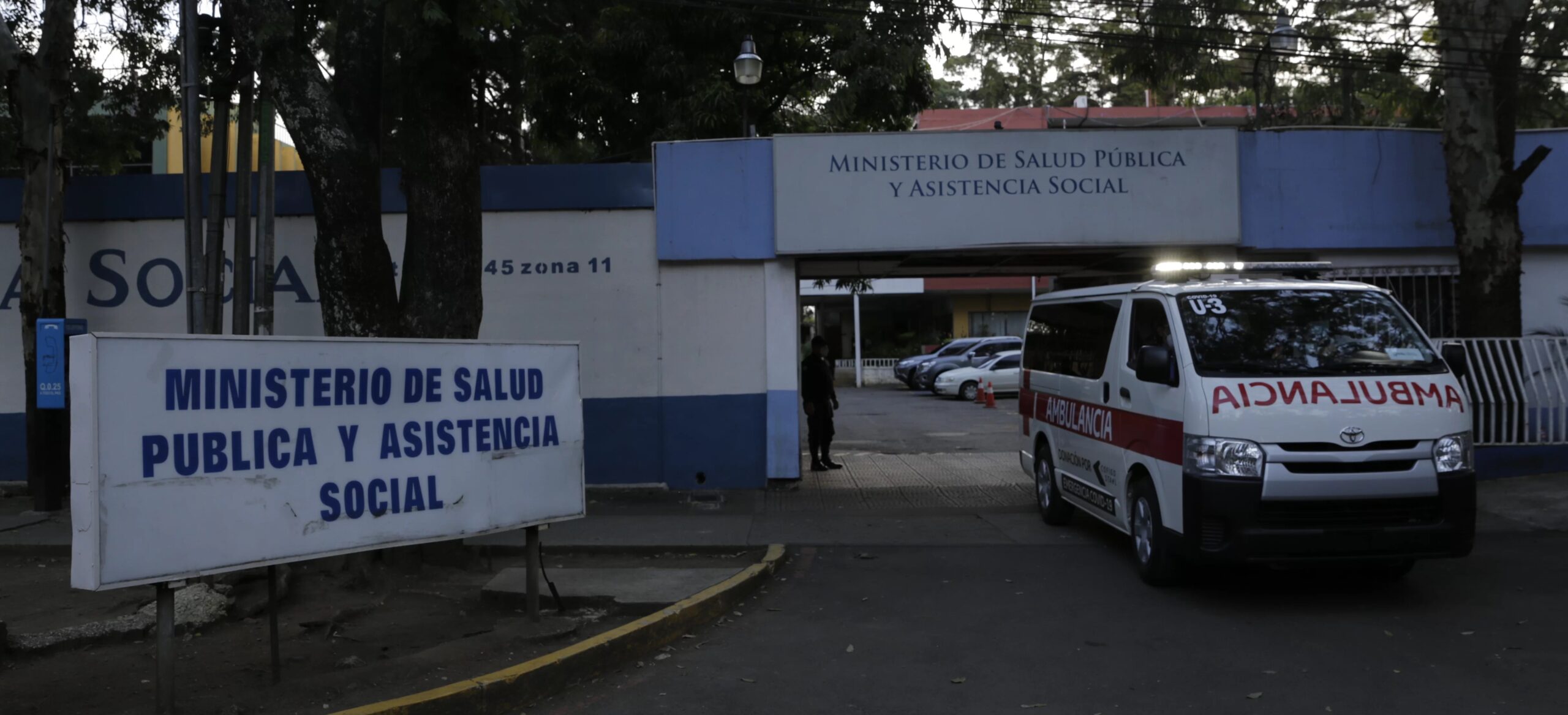 Ministerio de Salud establece alerta roja institucional por aumento de lluvias