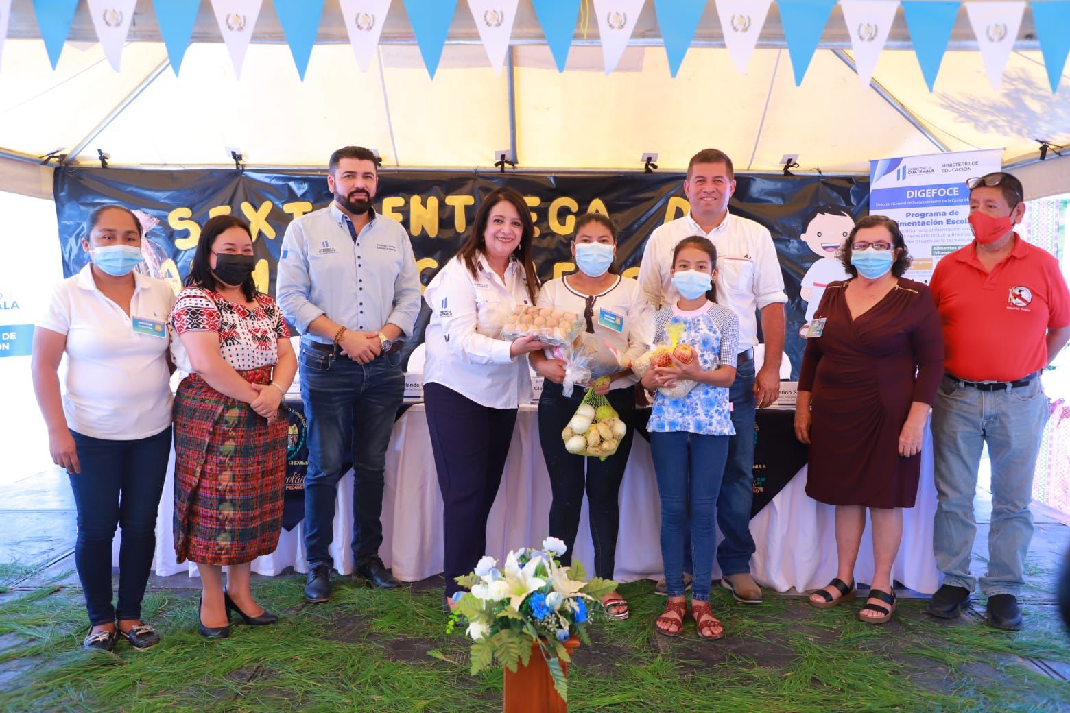 Sexta entrega de alimentación escolar inició el pasado 19 de septiembre. /Foto: Mineduc
