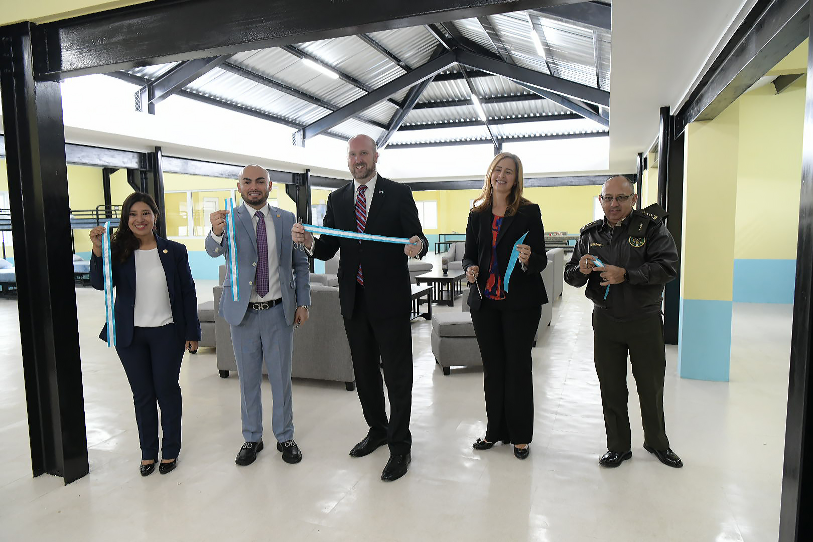 Inauguran remozamiento en Centro Especializado de Reinserción