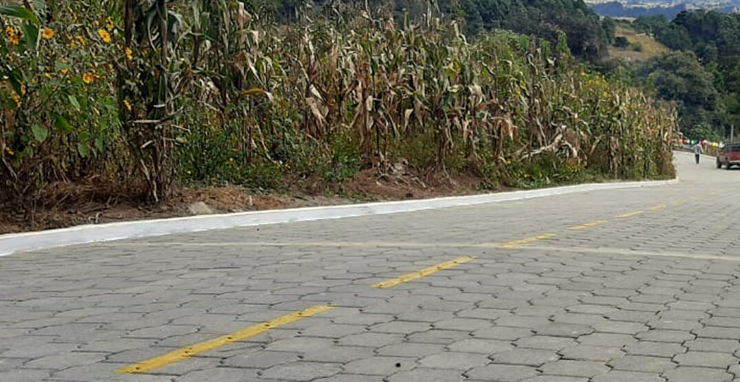 Mejoramiento de camino rural favorece el progreso de Santa Cruz Balanyá