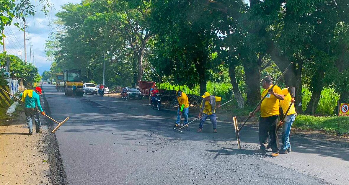 Avanza mejoramiento de ruta hacia Puerto San José