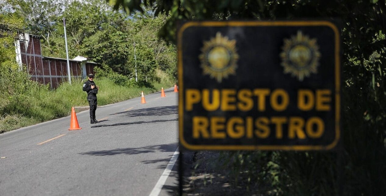 PNC remite a más de 400 migrantes al IGM en una semana