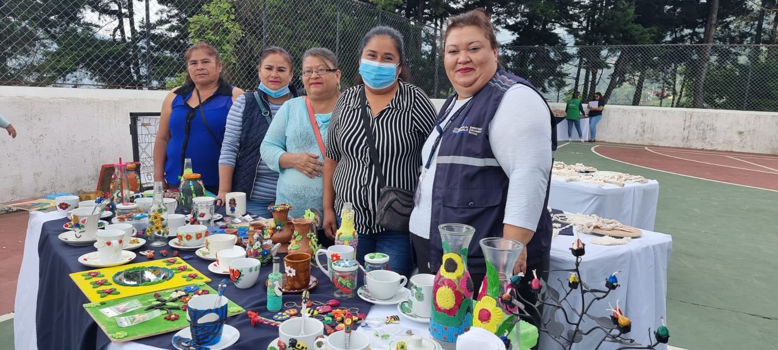 Programa Beca Artesano apoya a mujeres en Antigua Guatemala