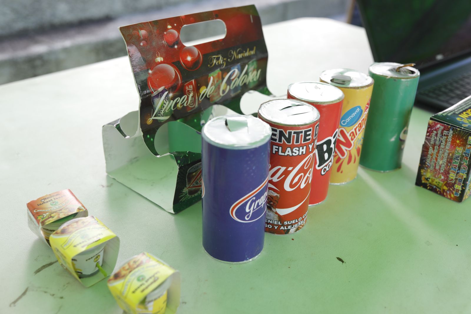 Reiteran a comerciantes que deben retirar juegos pirotécnicos que simulen alimentos o golosinas