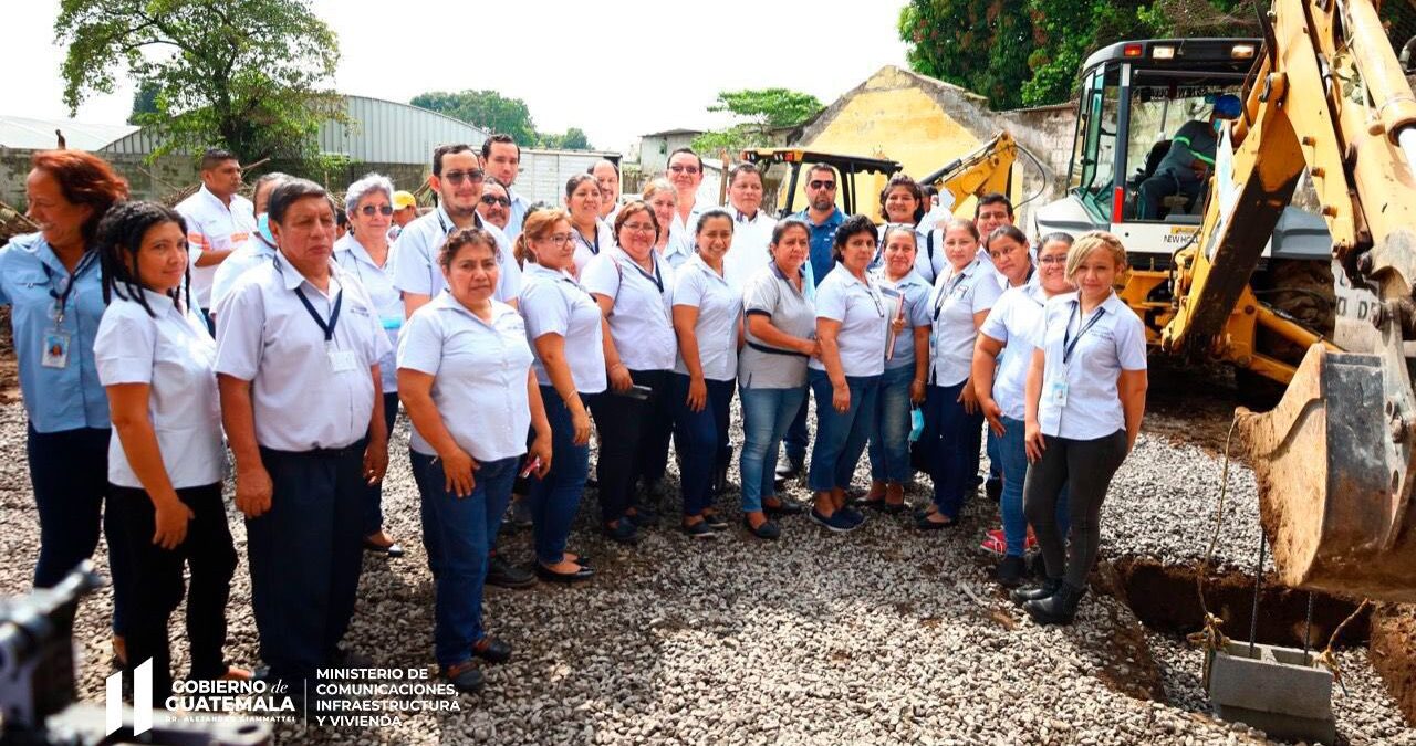 Estudiantes de Santa Lucía Cotzumalguapa recibirán en clases en mejores ambientes