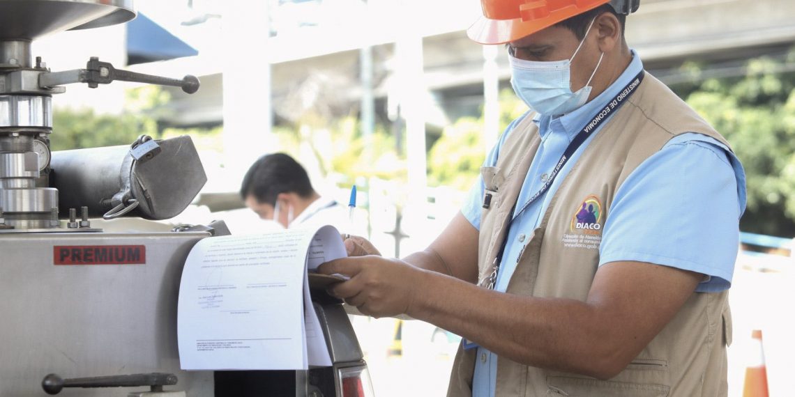 Efectúan cerca de 900 verificaciones en estaciones de combustibles