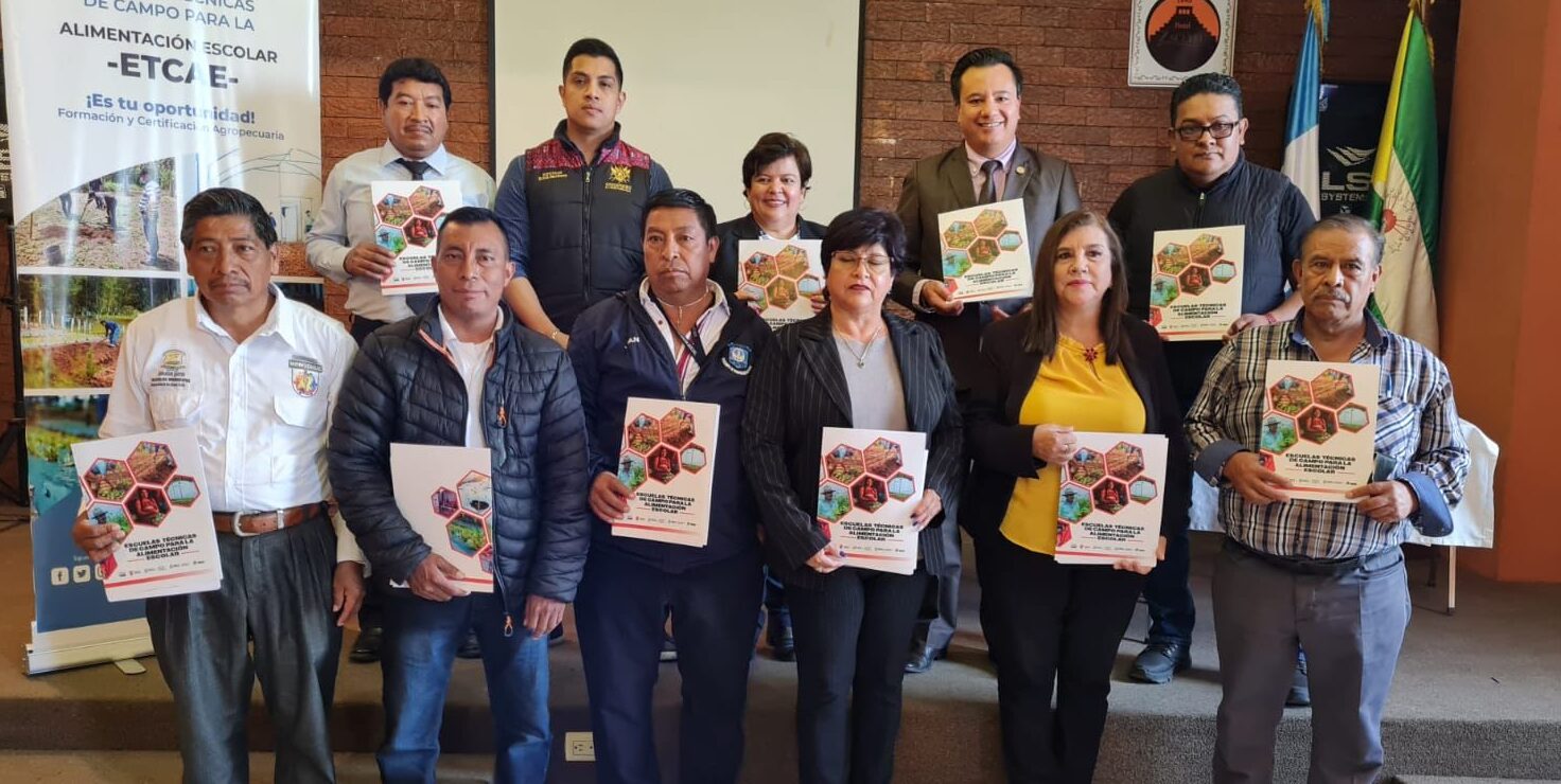 Mineduc impulsa escuelas técnicas de campo para la alimentación escolar en Huehuetenango