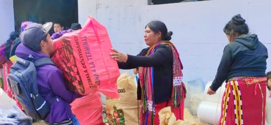 Ayuda humanitaria llega a familias afectadas por lluvias en el norte de Quiché