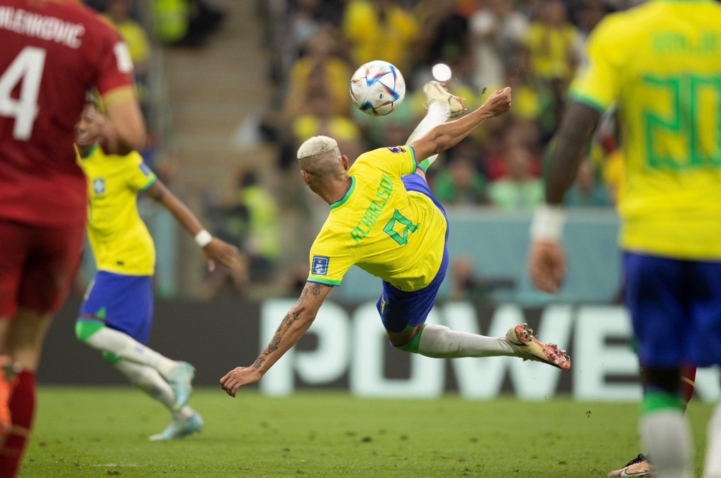 Catar 2022: Brasil con Richarlison gana, gusta, ilusiona, pero Neymar se lesiona