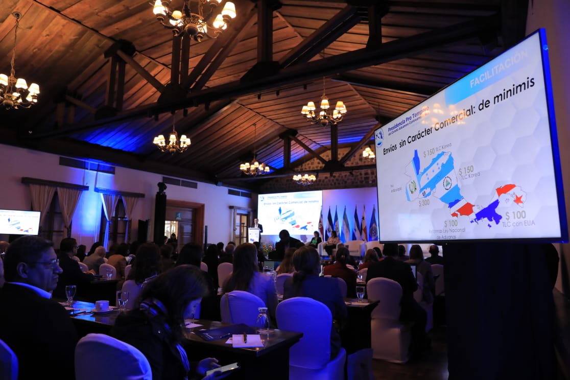 Abordan avances de la región en materia de intercambio comercial
