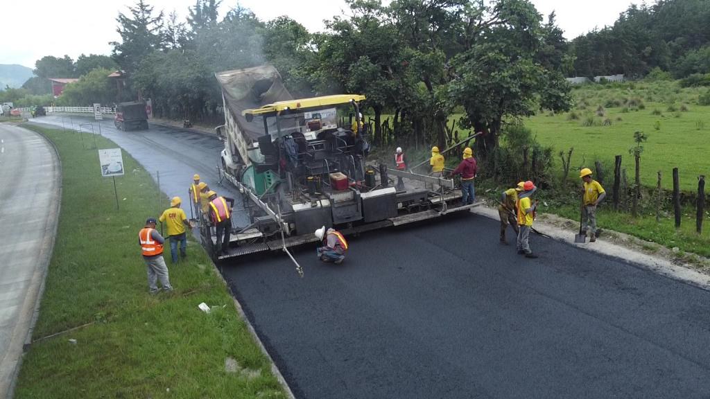 Mantienen trabajos de rehabilitación entre Patzicía y Los Encuentros, Chimaltenango