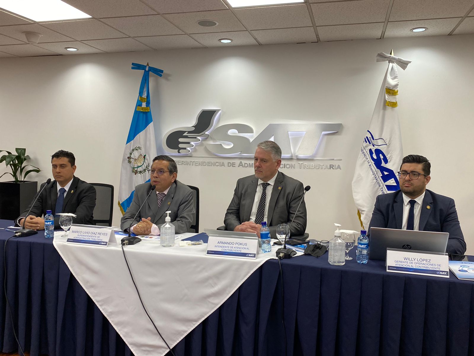 Facilitan y simplifican el traspaso electrónico de vehículos por notario autorizado