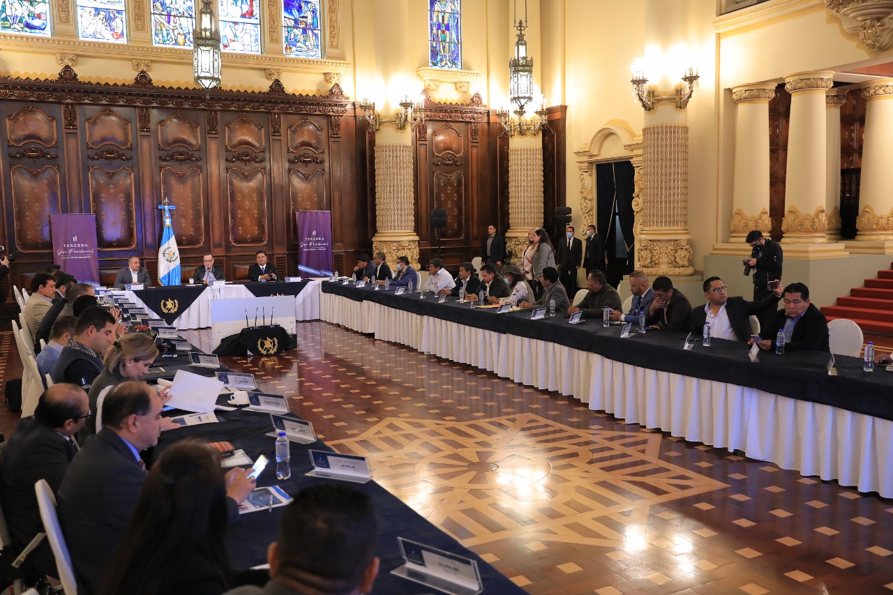 Destacan proyectos de inversión que ascienden a 4 mil 426 millones de quetzales para Sololá