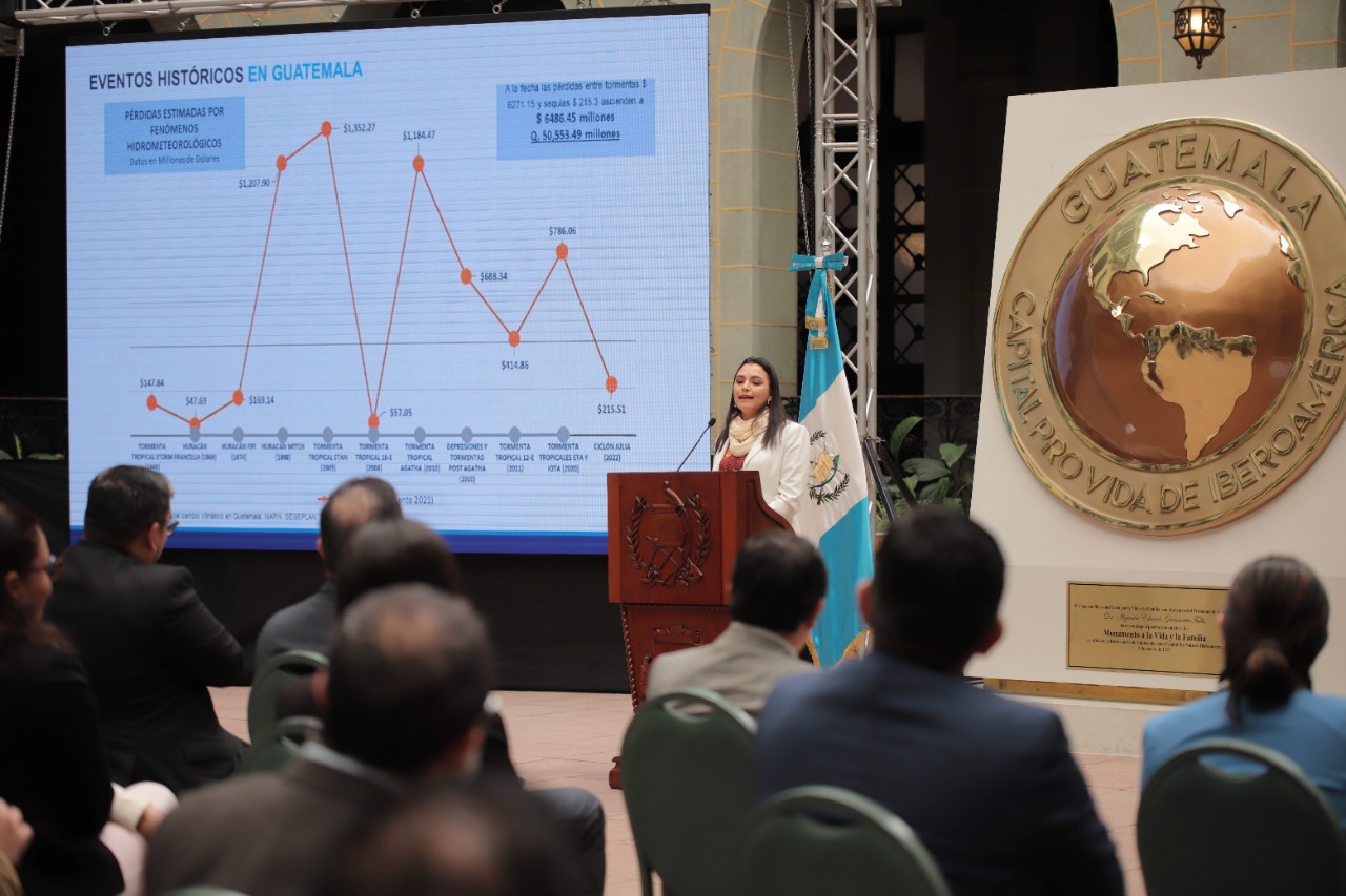 Presentan informe de daños, pérdidas y otros derivados del ciclón tropical Julia