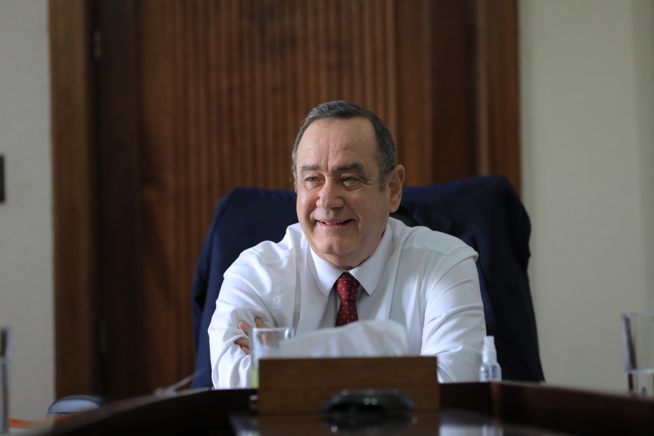 Presidente sostiene reunión interinstitucional para la modernización, fortalecimiento de seguridad fronteriza y transitabilidad del país
