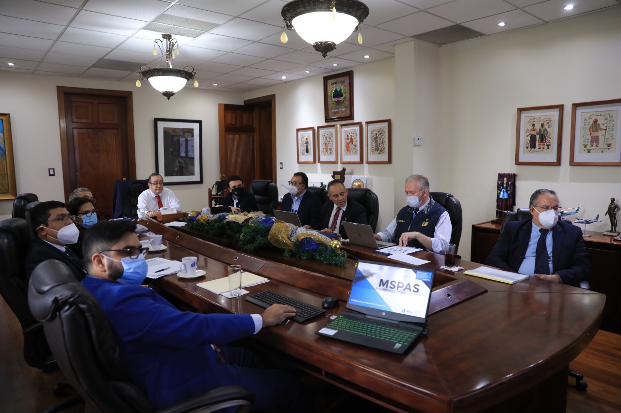 Presidente evalúa avances de programas y proyectos de Salud