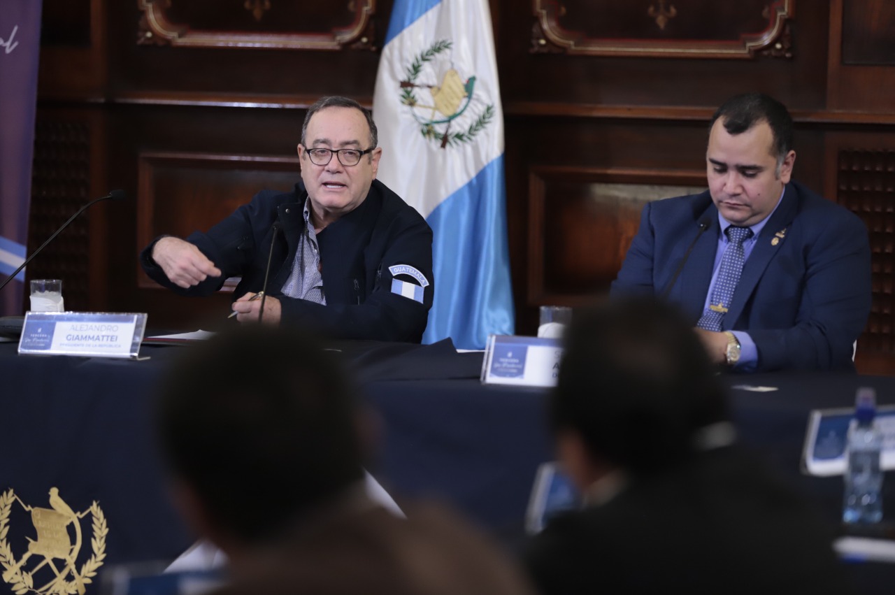 Mandatario Giammattei: “Vamos a seguir trabajando fuertemente en apoyar a los alcaldes”
