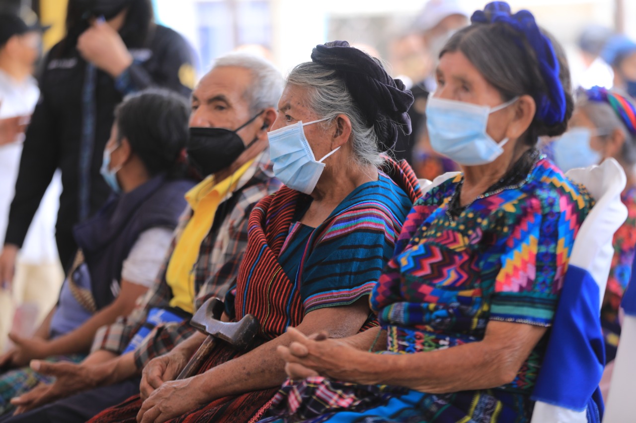 Fortalecen capacidades para cuidado de adultos mayores