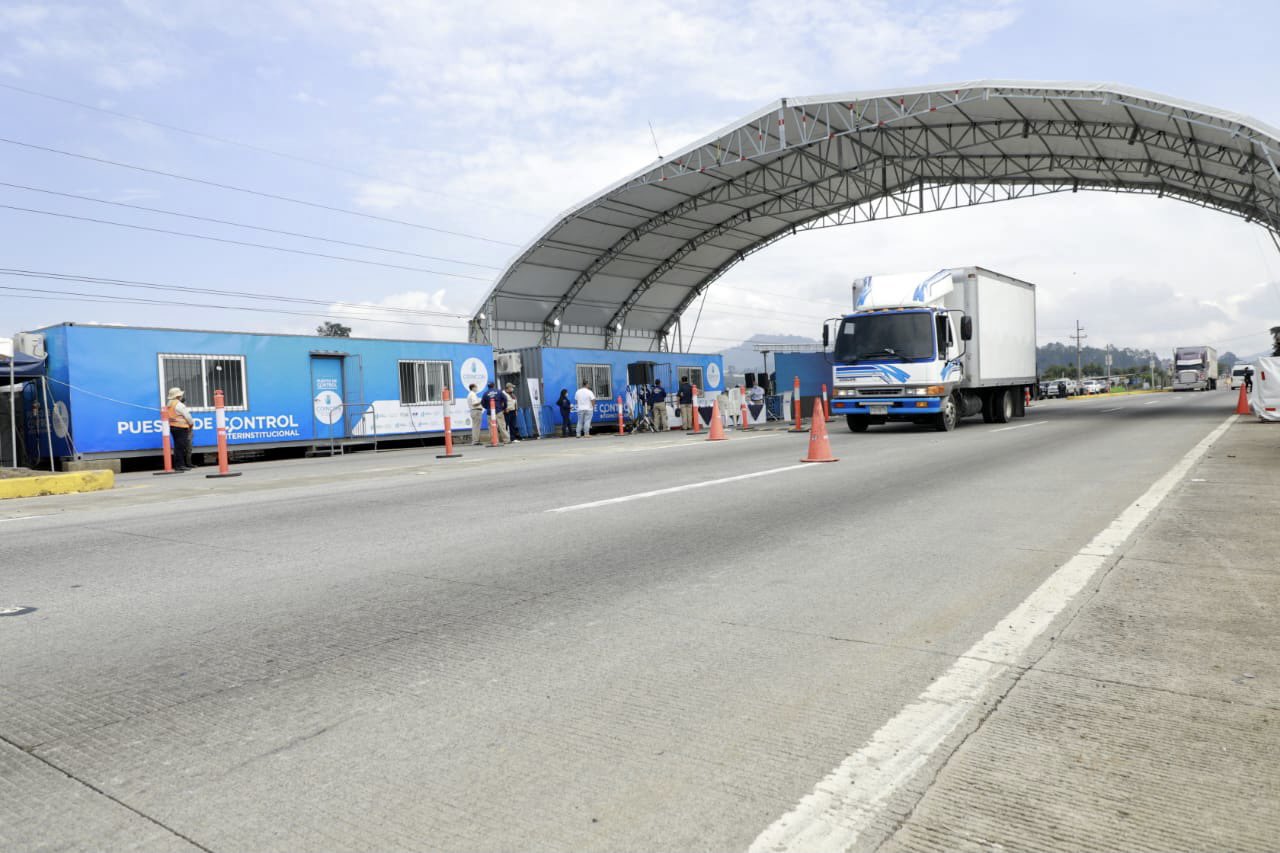 Lucha contra el contrabando deja más de 57.4 millones de quetzales incautados en mercancía