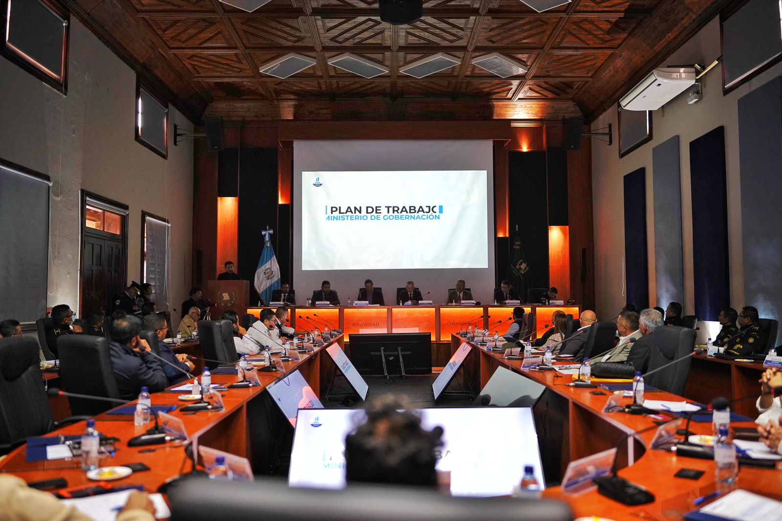 Dan a conocer estrategias de seguridad a gobernadores del país
