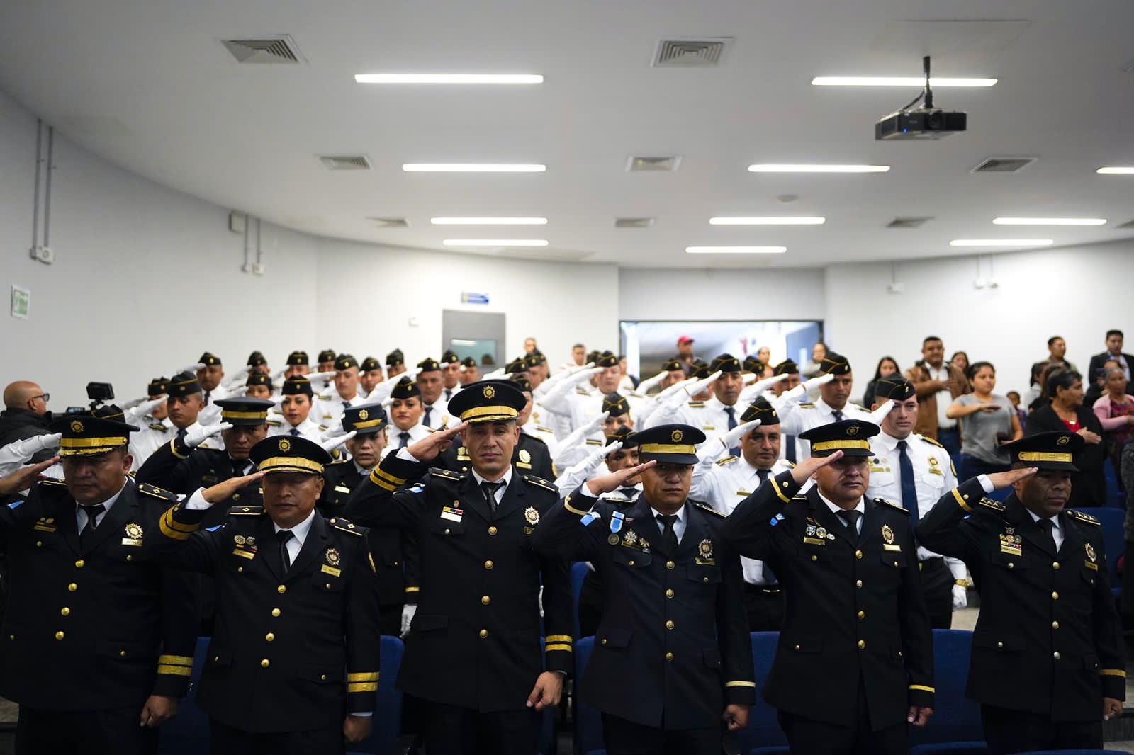 Fortalecen docencia policial