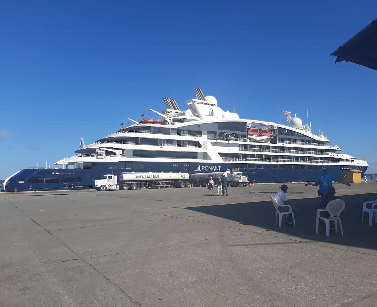 Turistas del crucero Le Bellot conocen atractivos de Guatemala