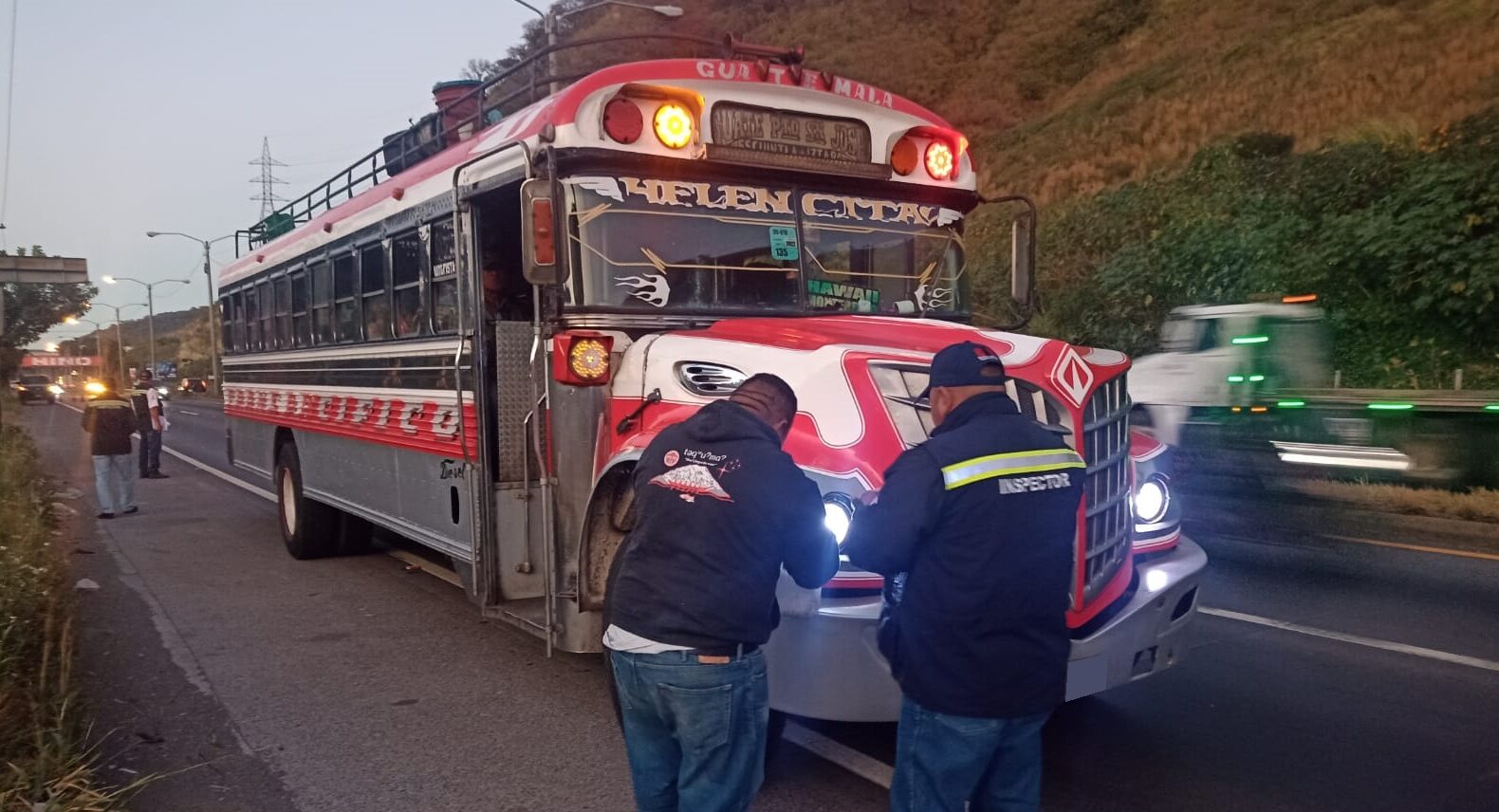 Operativos de seguridad vial se mantienen en principales carreteras