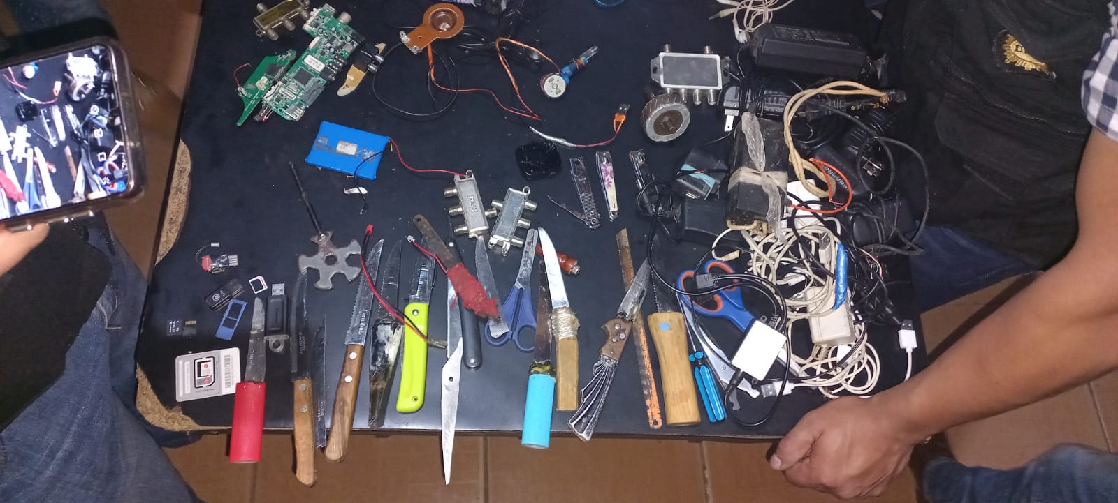 Localizan objetos ilícitos en centro de detención preventiva El Boquerón