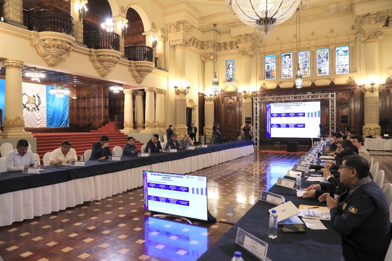 Jefes ediles de Totonicapán destacan fortalecimiento de infraestructura vial