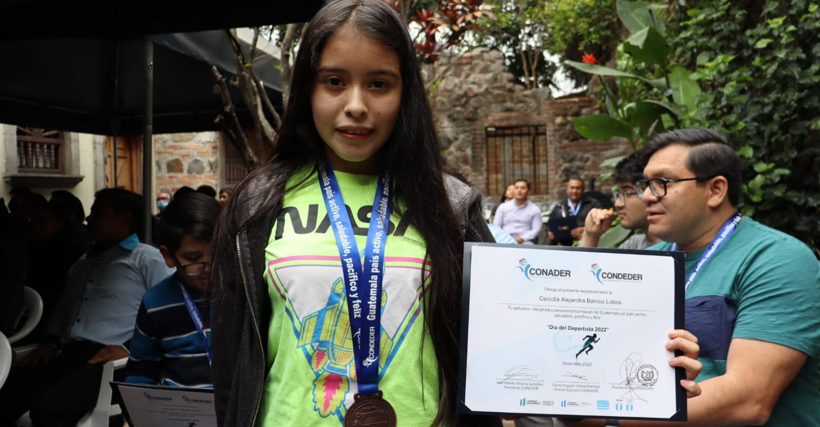 Condeder de Sacatepéquez reconoce a deportistas