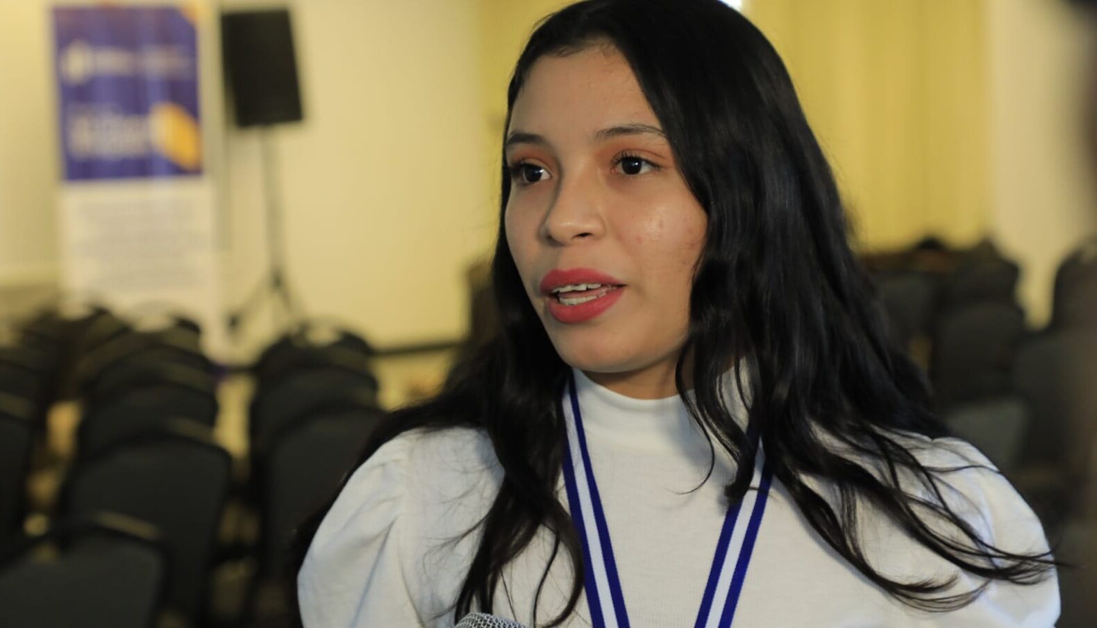 Beca Mi Primer Empleo impacta en la vida de joven originaria de Coatepeque