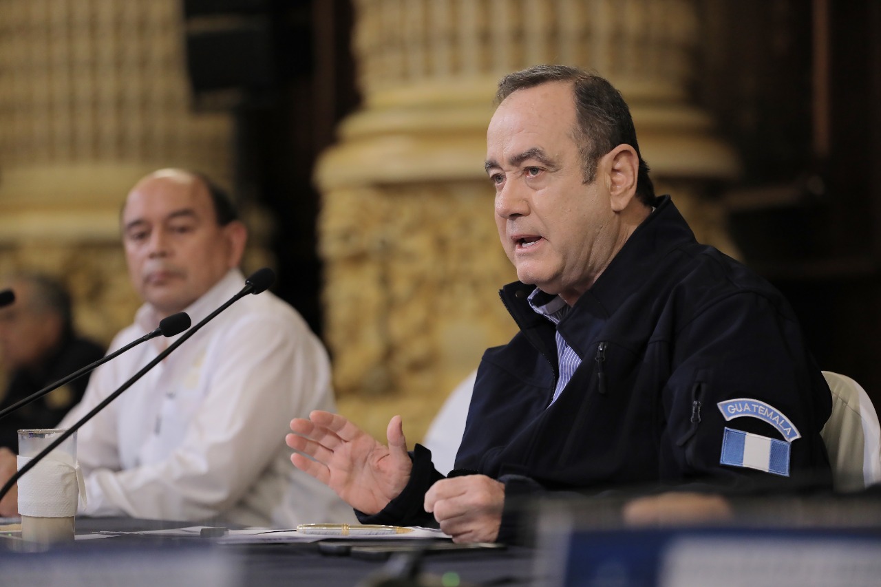 Gobernante: “La única manera de lograr el desarrollo del país es que trabajemos en conjunto”