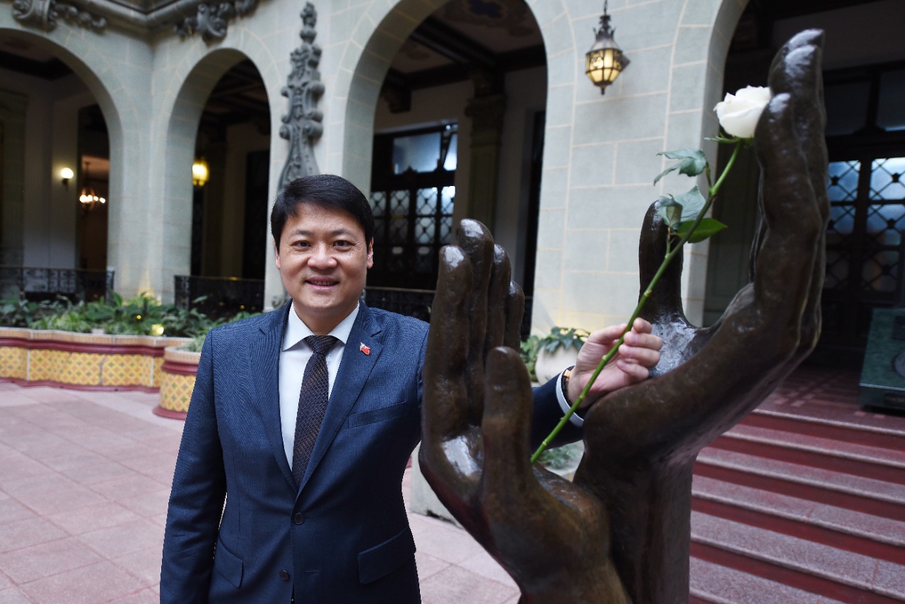 Embajador de la República de China (Taiwán), Li-Cheng Cheng, nombrado Mensajero de la paz