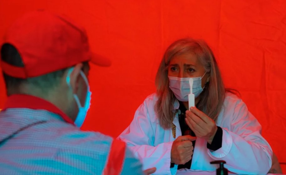 Los avances científicos hacen pensar en una generación libre de sida en 2030