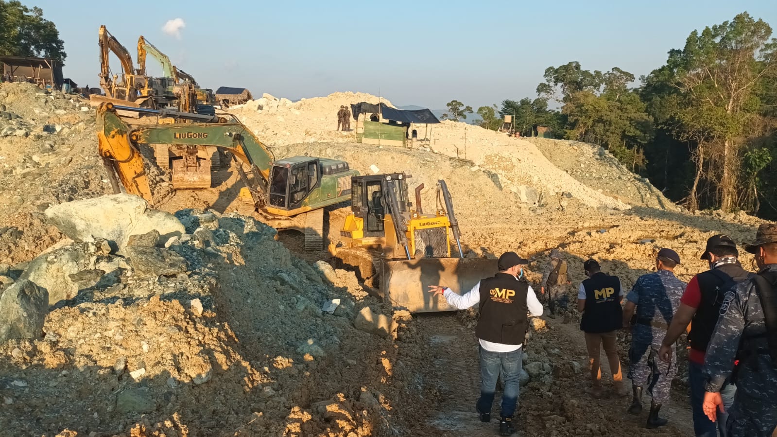 Efectúan operativo por posible explotación ilegal de jade en Izabal