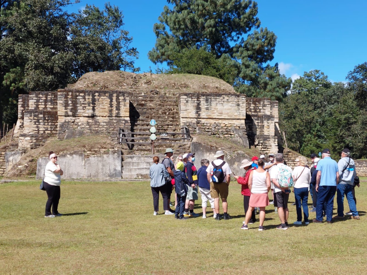 Sector turístico registra una derrama económica de más de 900 millones de dólares