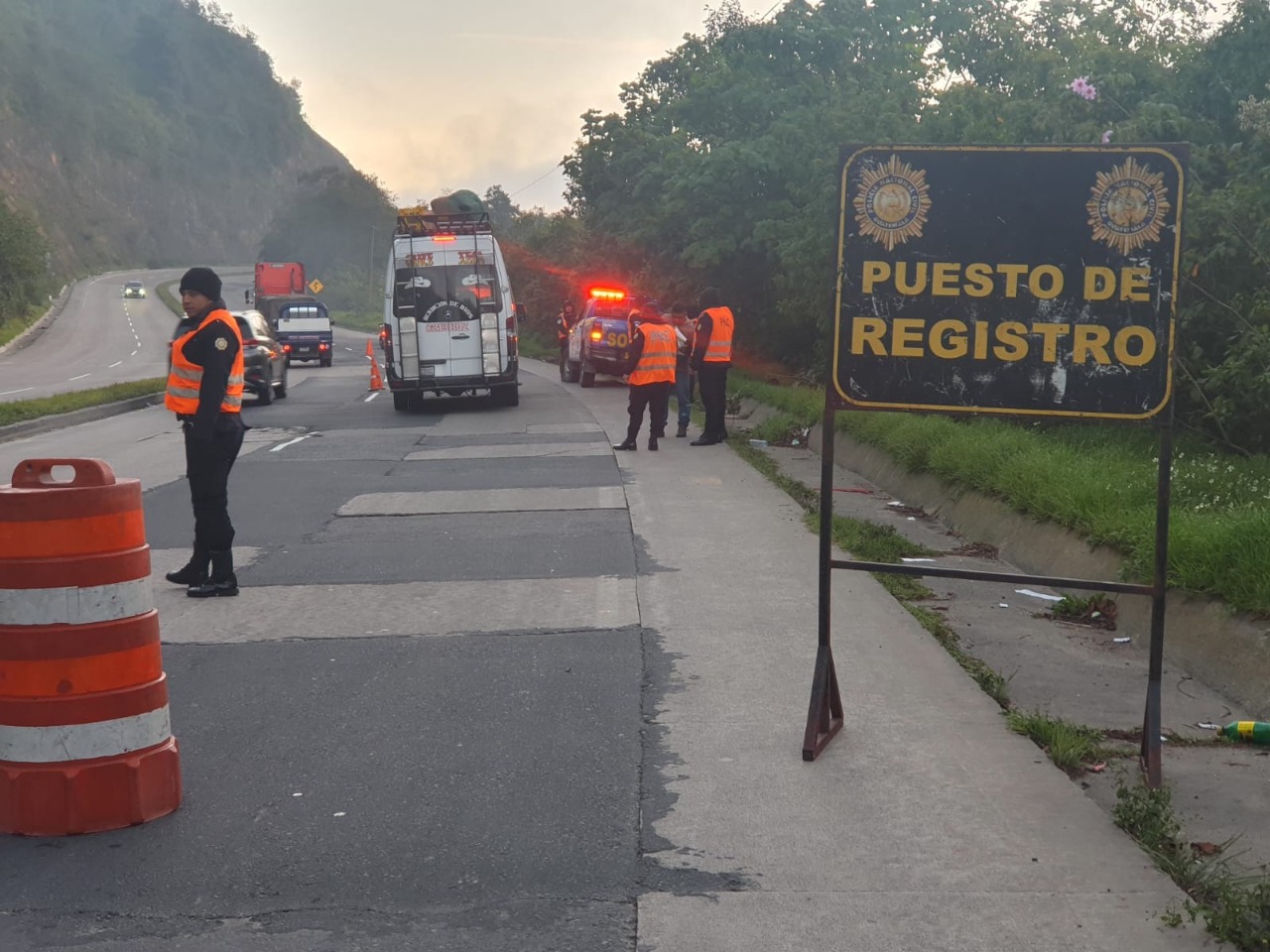 PNC realiza operativos de seguridad en carreteras