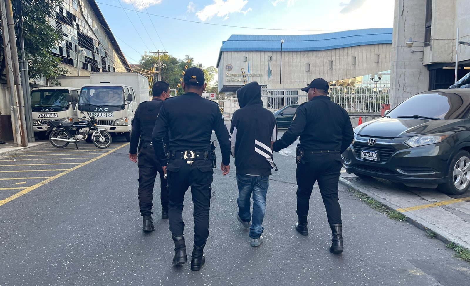 Reportan la captura de 60 personas en las últimas horas