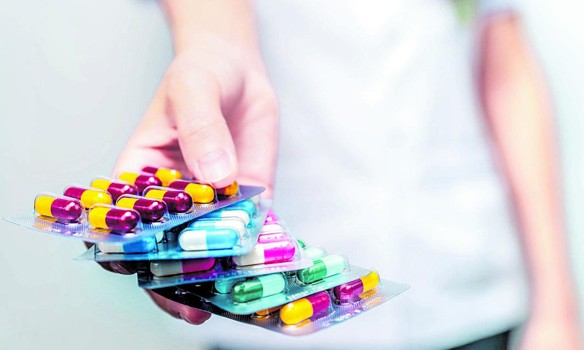 Desarrollan tres moléculas que mejoran eficacia de antibióticos actuales