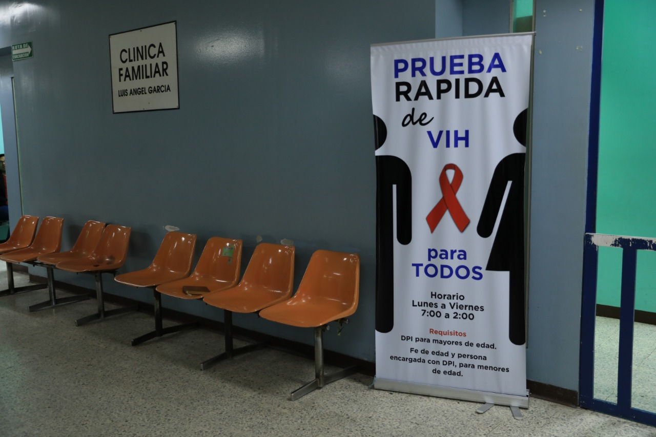 Salud reitera compromiso de brindar atención integral a personas con VIH