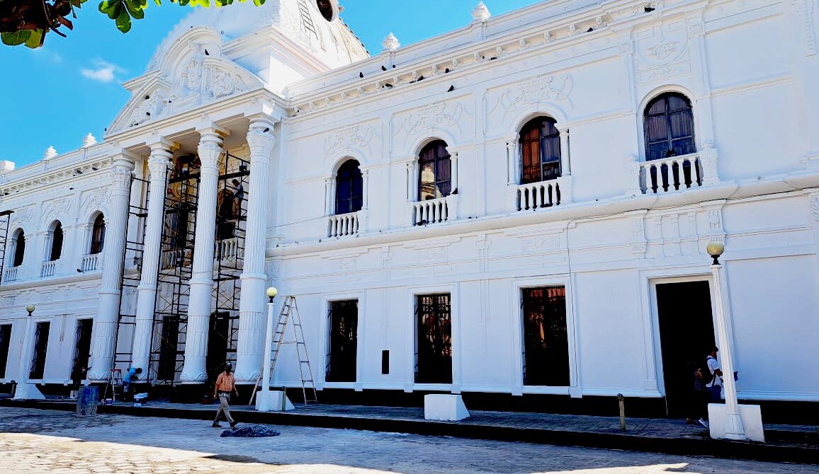 Avanza restauración del palacio departamental de Retalhuleu