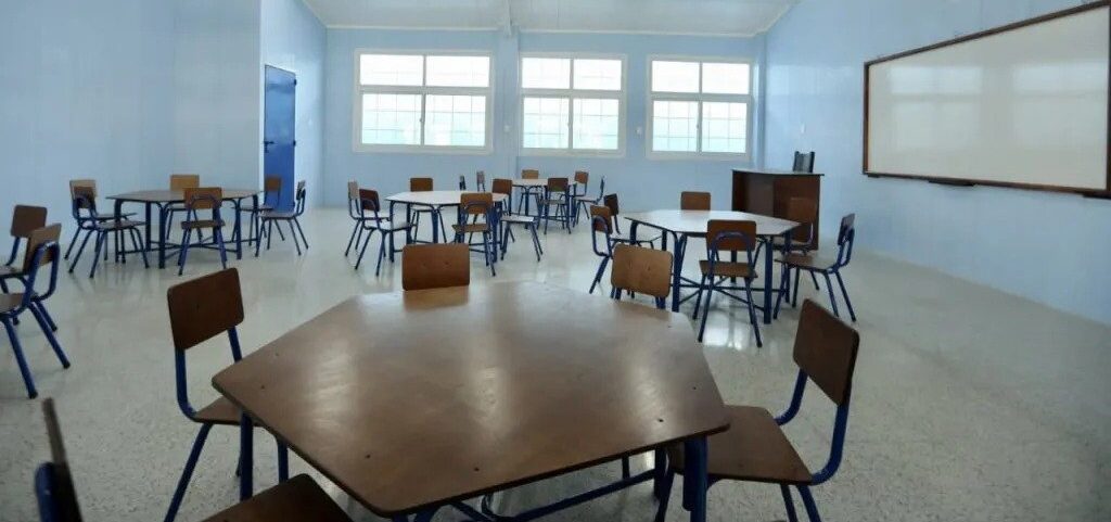 Escuela Bicentenario de Escuintla se prepara para el inicio de clases