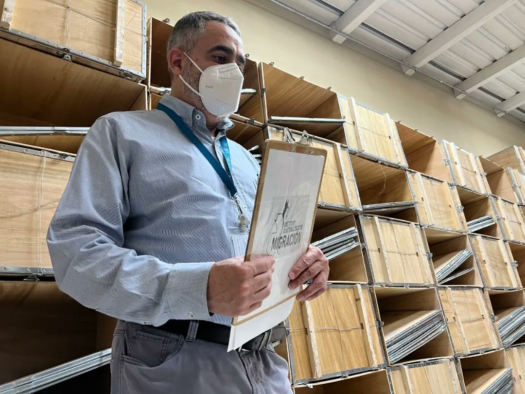 Envían 18 mil cartillas para la emisión de pasaportes en el extranjero