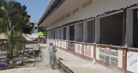 CIV verifica avances en mejoramiento de edificios escolares