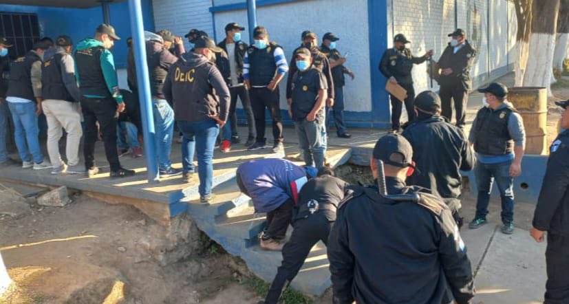 PNC efectúa requisas en varias cárceles de máxima seguridad