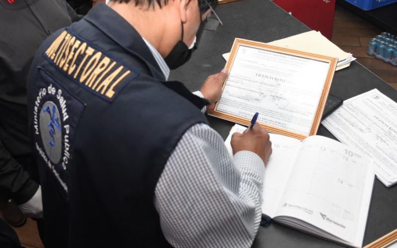 Establecen plataforma para emisión de licencias sanitarias electrónicas